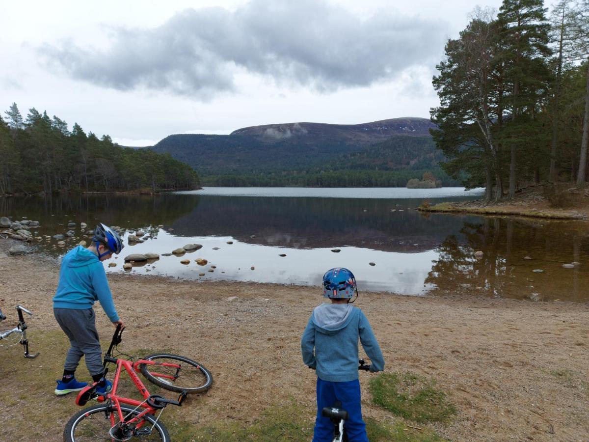 Holiday House Kinveachy Aviemore Zewnętrze zdjęcie